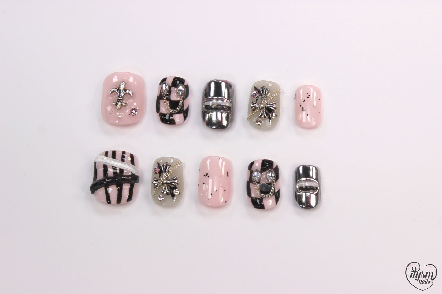 Chrome Checkers Chain (Handmade Press on Nails) - Summer Collection