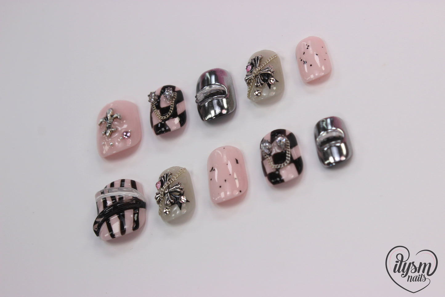 Chrome Checkers Chain (Handmade Press on Nails) - Summer Collection