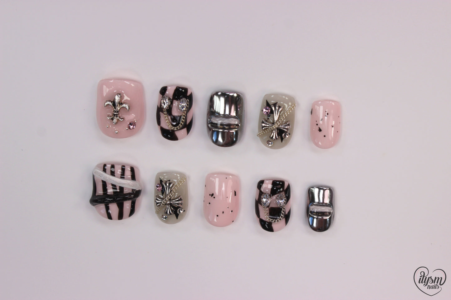 Chrome Checkers Chain (Handmade Press on Nails) - Summer Collection