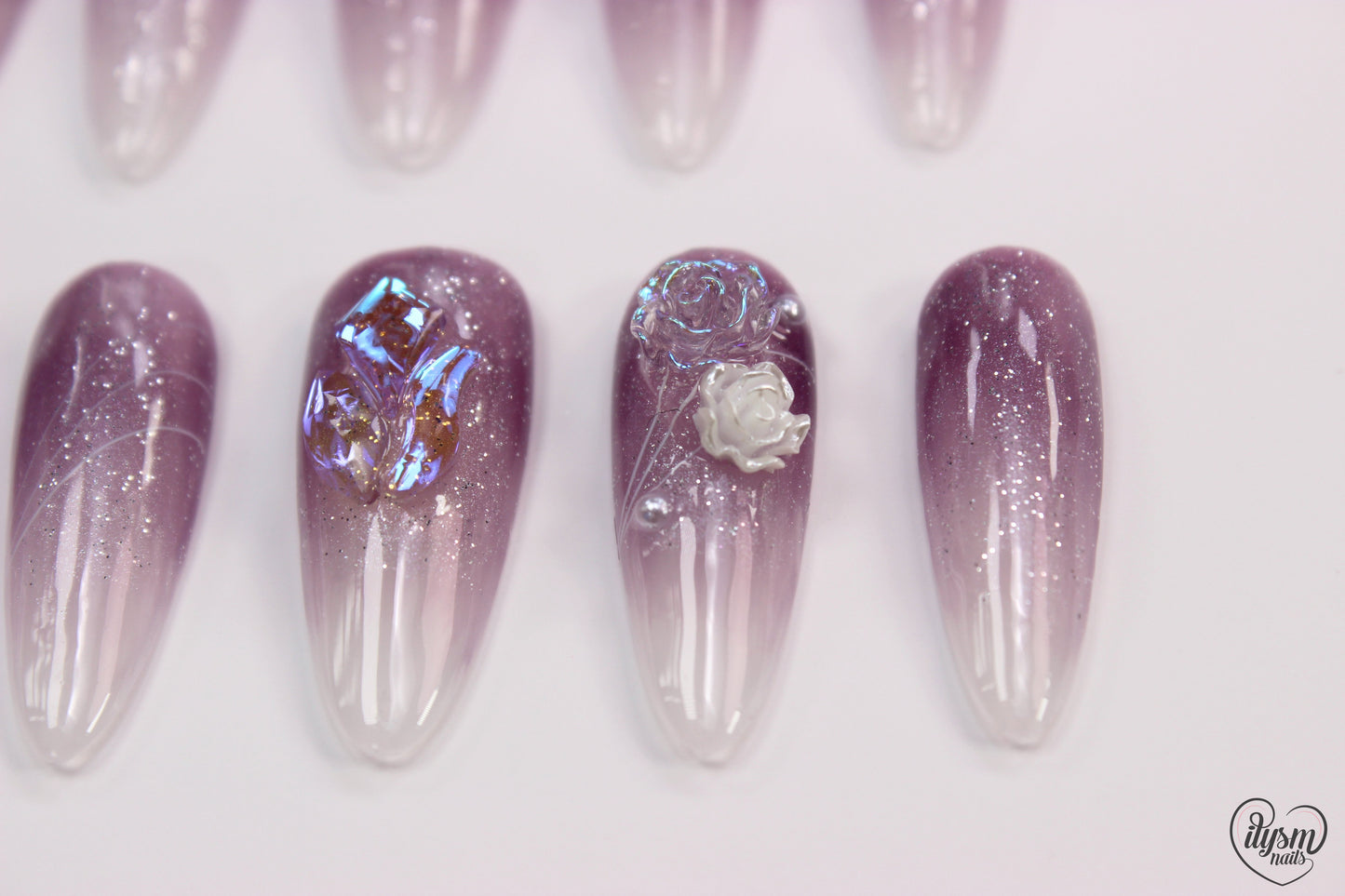 Mauve White Rose (Handmade Press on Nails) - Summer Collection